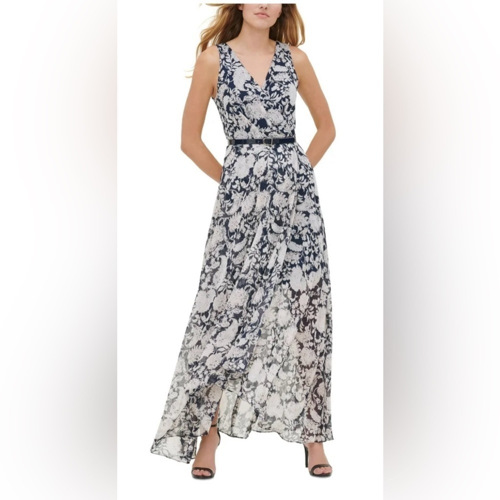 TOMMY HILFIGER Navy Belted Zippered LinedFloral Sleeveless Surplice NecklineMaxi